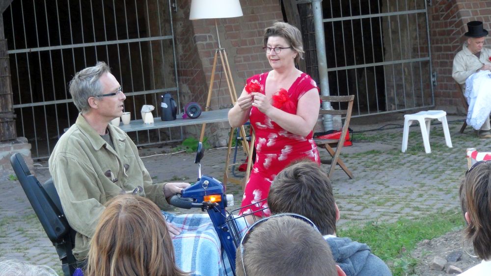 Impressie 5 voorstelling Diplodocus Deks