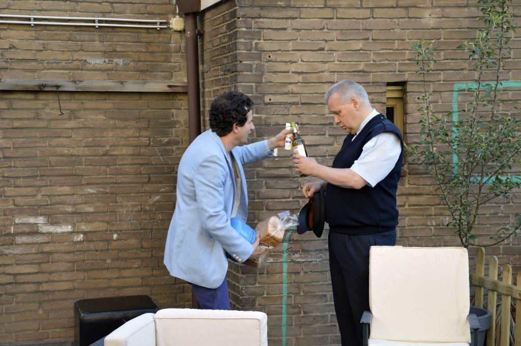 Impressie 9 van voorstelling: Bij het kanaal naar links